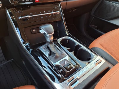 2024 Kia Carnival SX