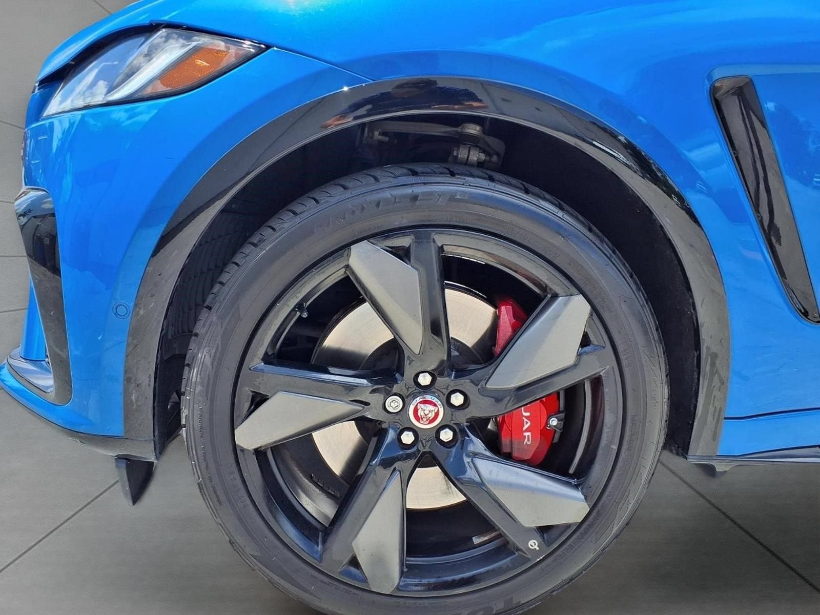 2023 Jaguar F-PACE SVR