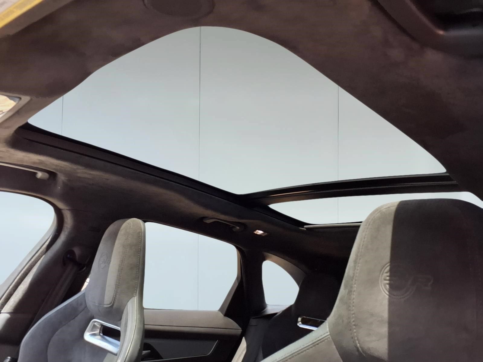 2023 Jaguar F-PACE SVR