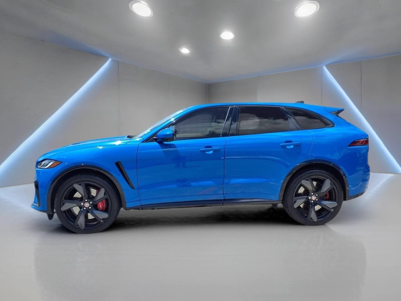 2023 Jaguar F-PACE SVR