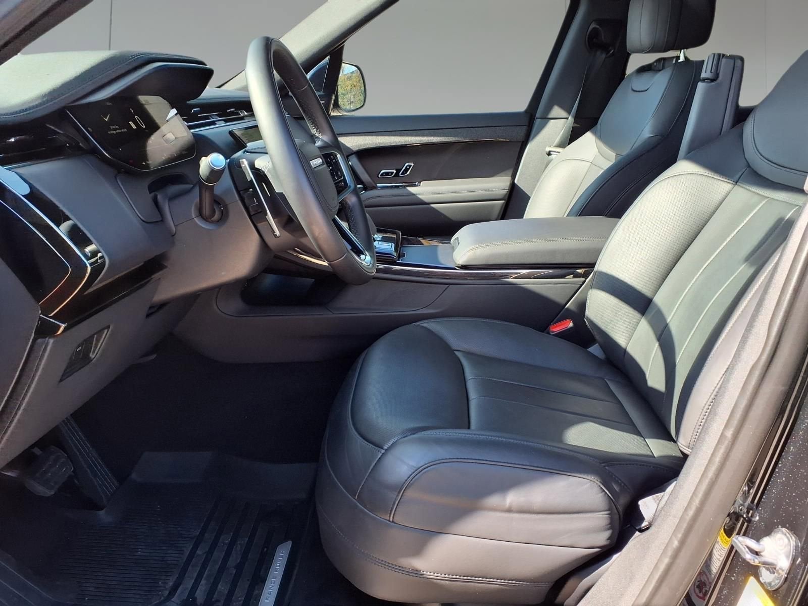 2024 Land Rover Range Rover Sport SE