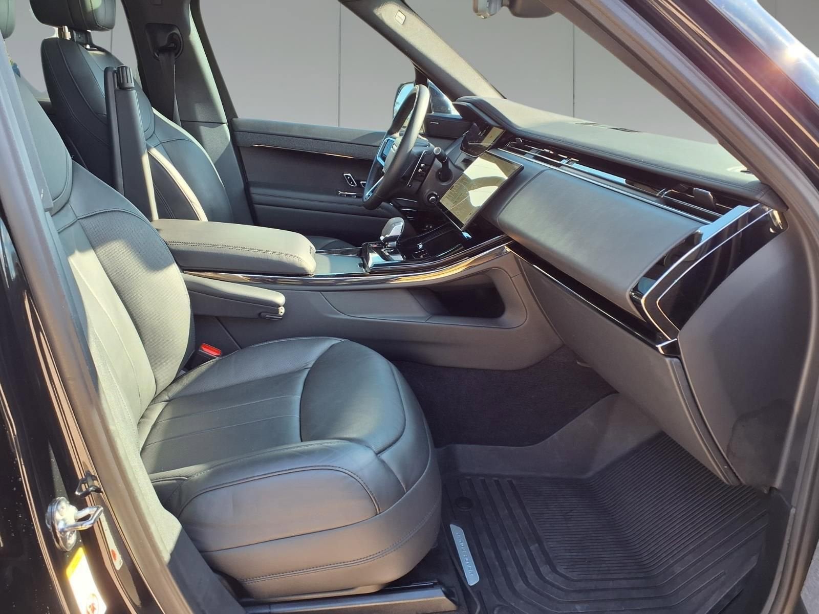 2024 Land Rover Range Rover Sport SE