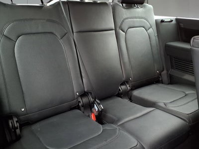 2023 Land Rover Defender X-Dynamic SE