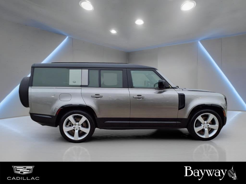 2023 Land Rover Defender X-Dynamic SE