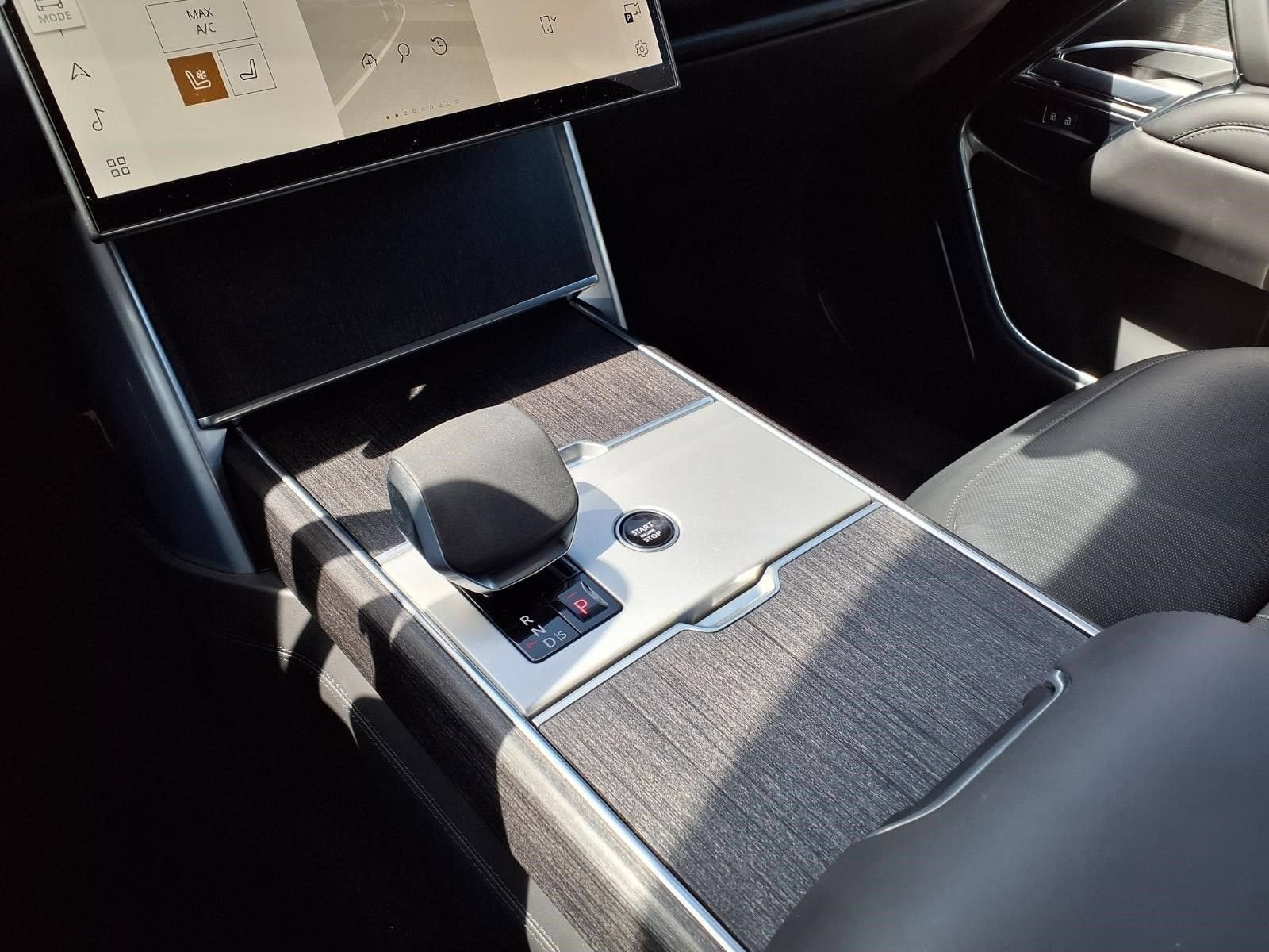 2024 Land Rover Range Rover Autobiography