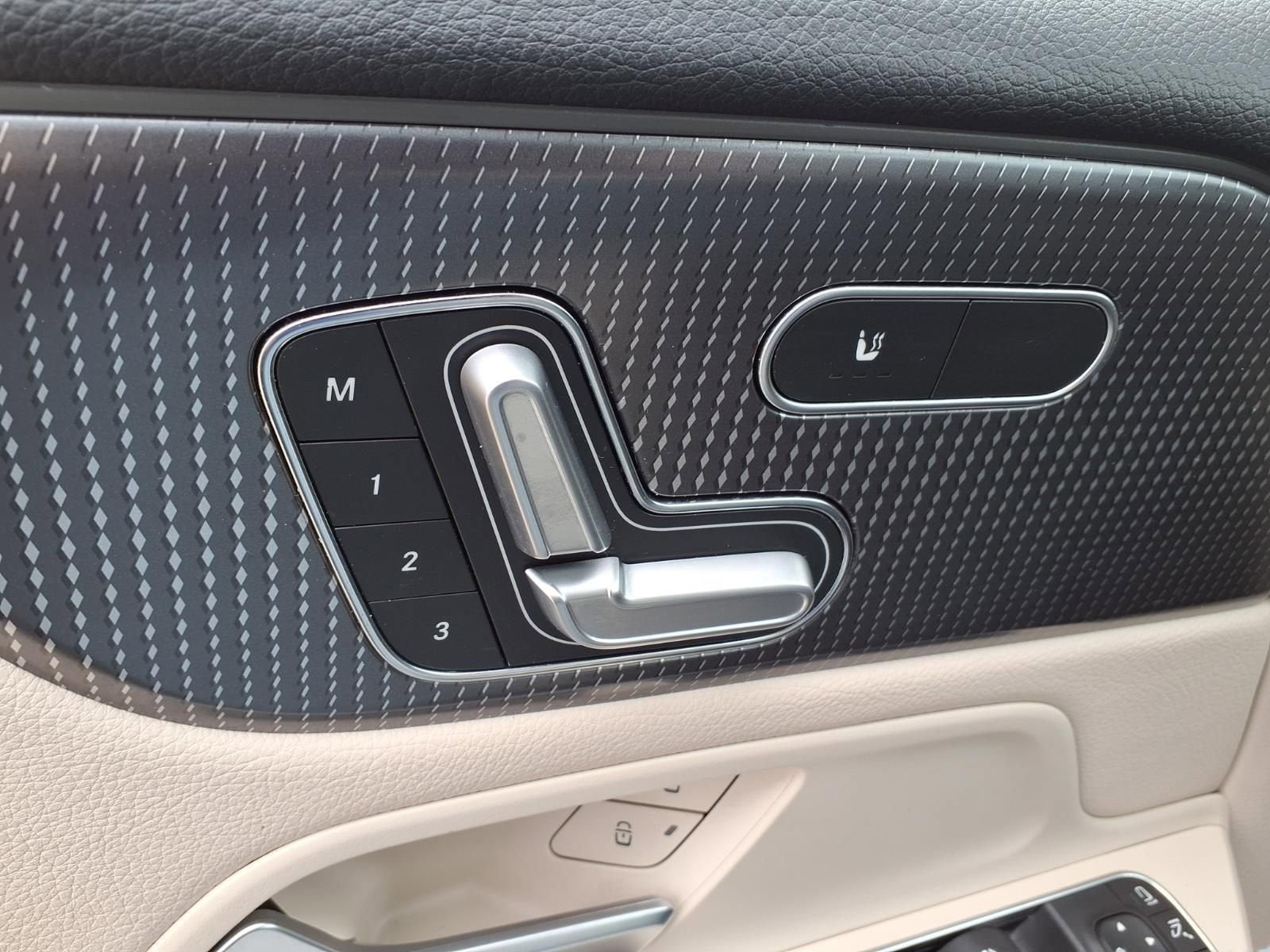 2023 Mercedes-Benz GLB GLB 250