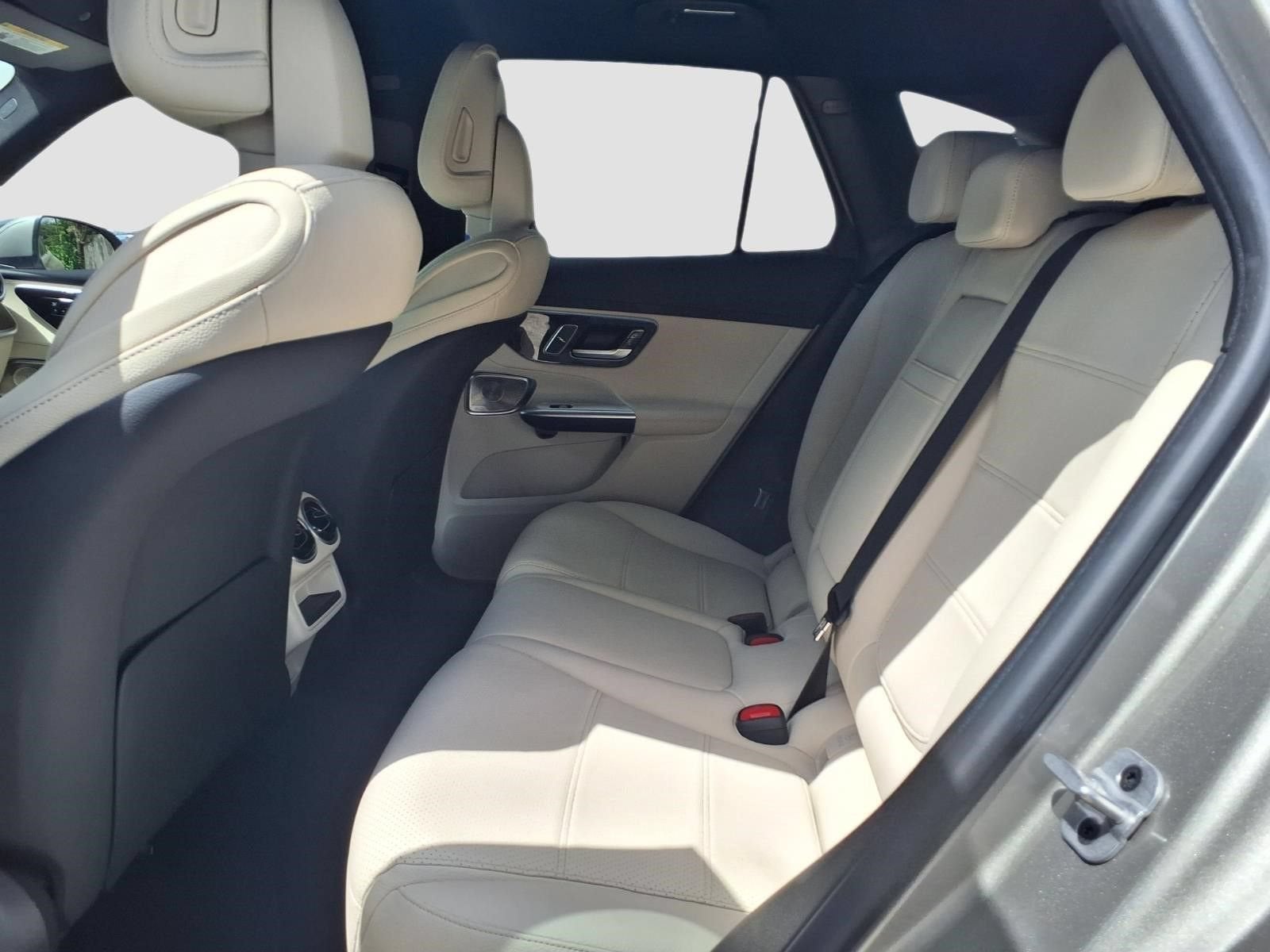 2024 Mercedes-Benz GLC GLC 300