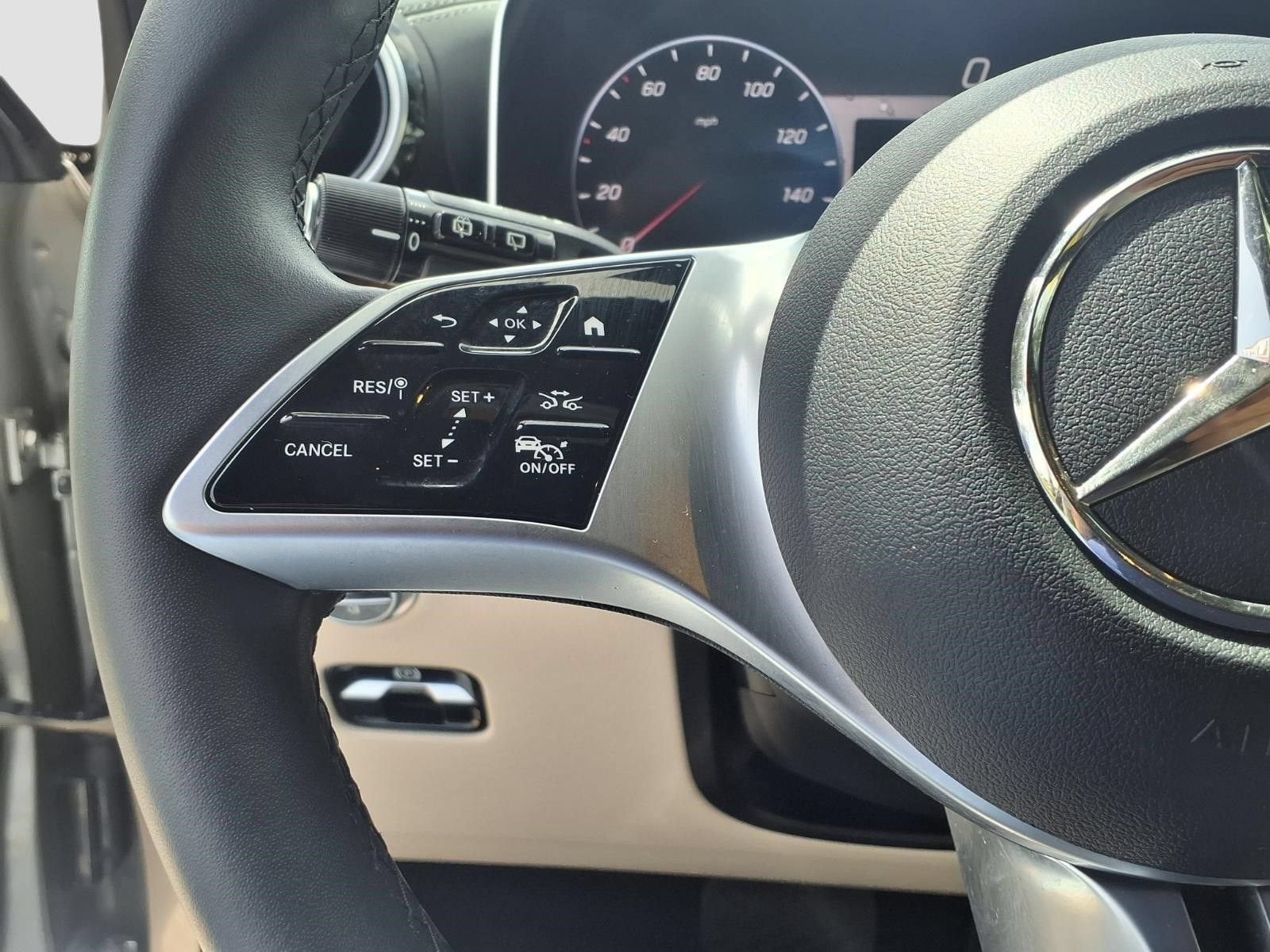 2024 Mercedes-Benz GLC GLC 300