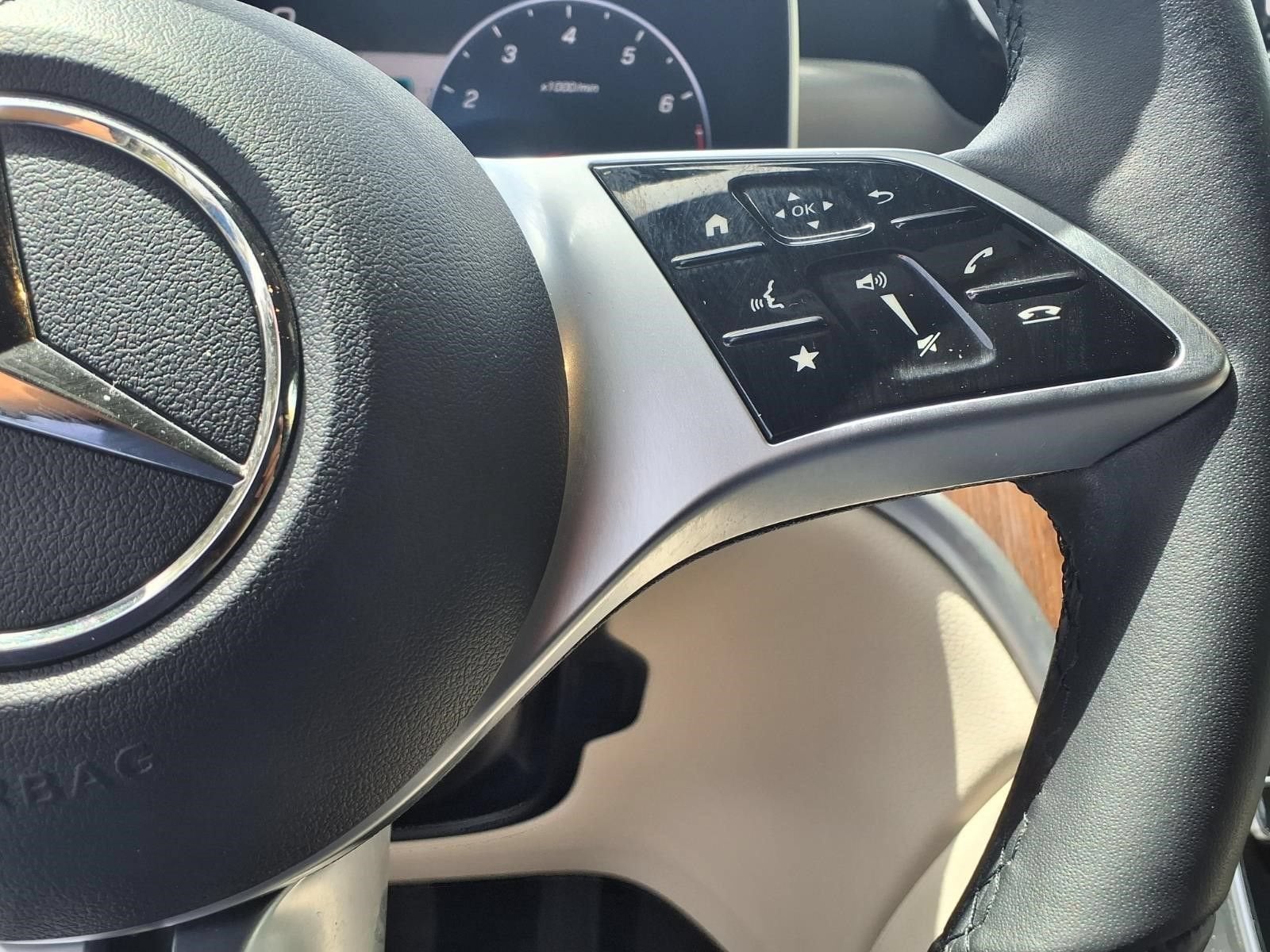 2024 Mercedes-Benz GLC GLC 300