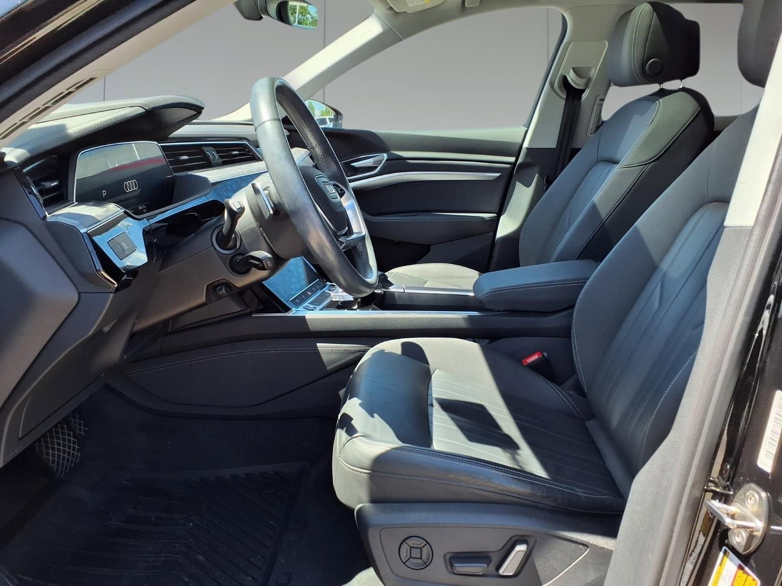 2021 Audi e-tron Premium