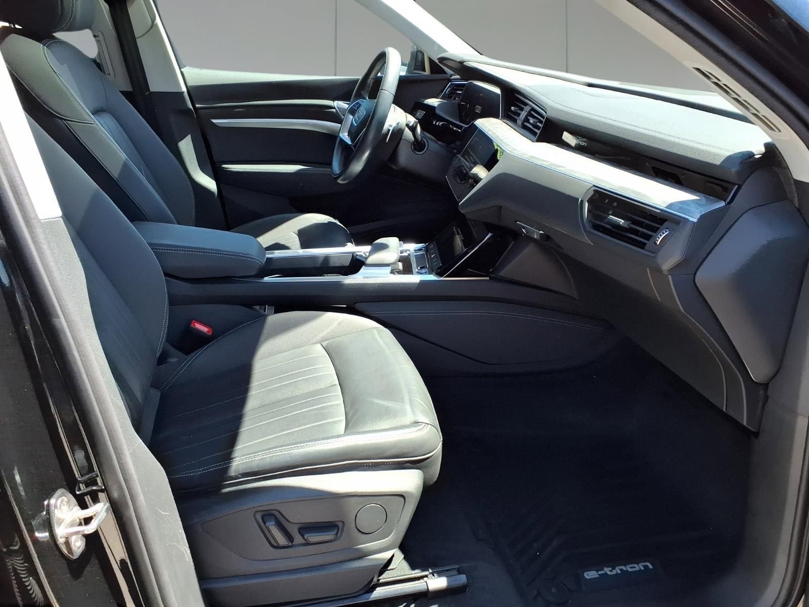 2021 Audi e-tron Premium