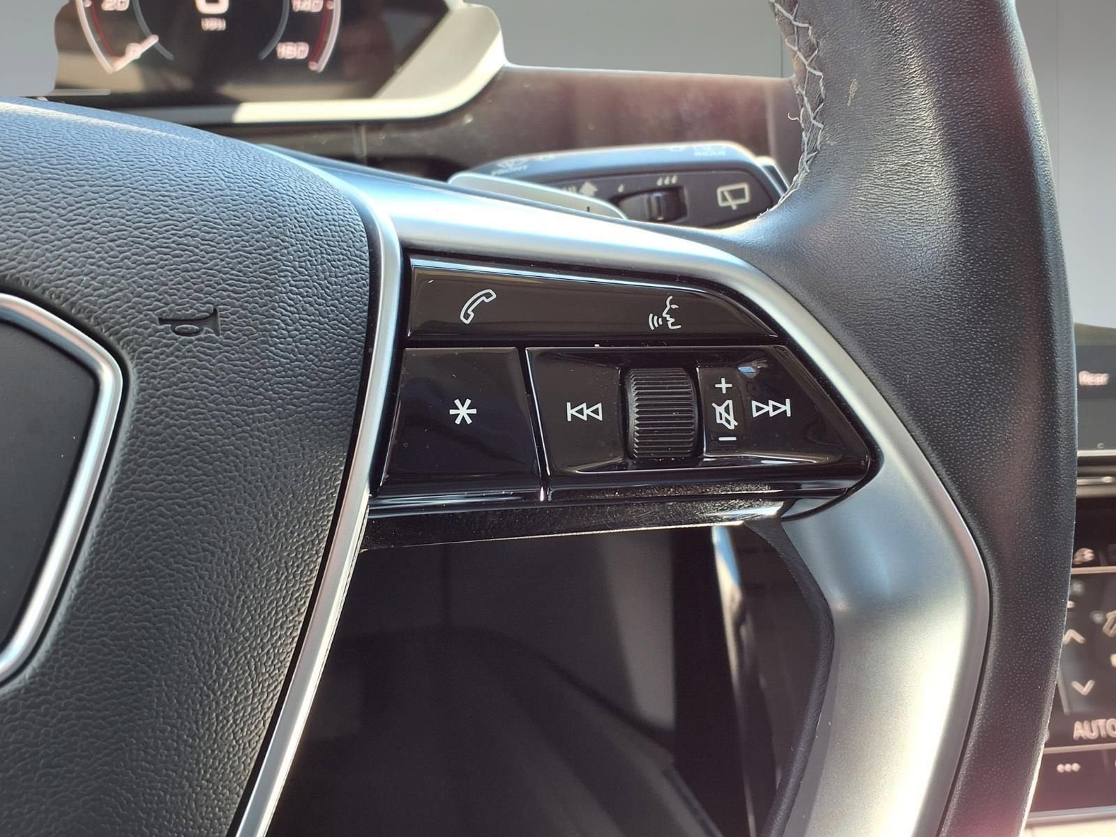 2021 Audi e-tron Premium