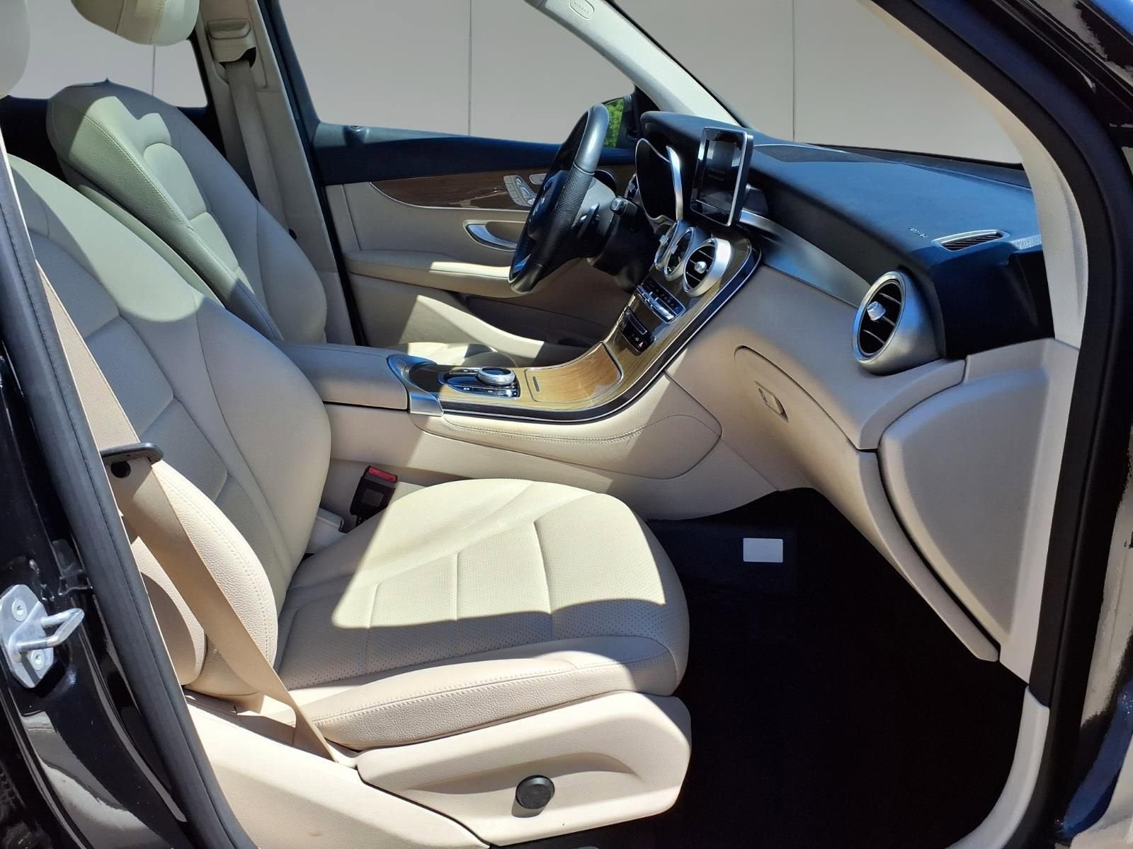 2019 Mercedes-Benz GLC GLC 300