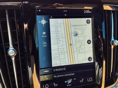 2018 Volvo V90 Cross Country T5MOMENTUM