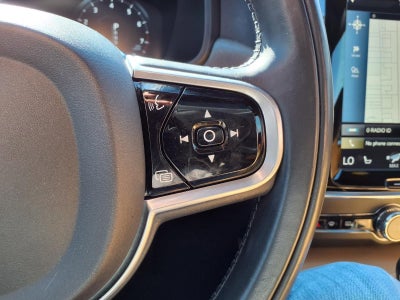 2018 Volvo V90 Cross Country T5MOMENTUM