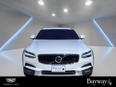 2018 Volvo V90 Cross Country T5MOMENTUM