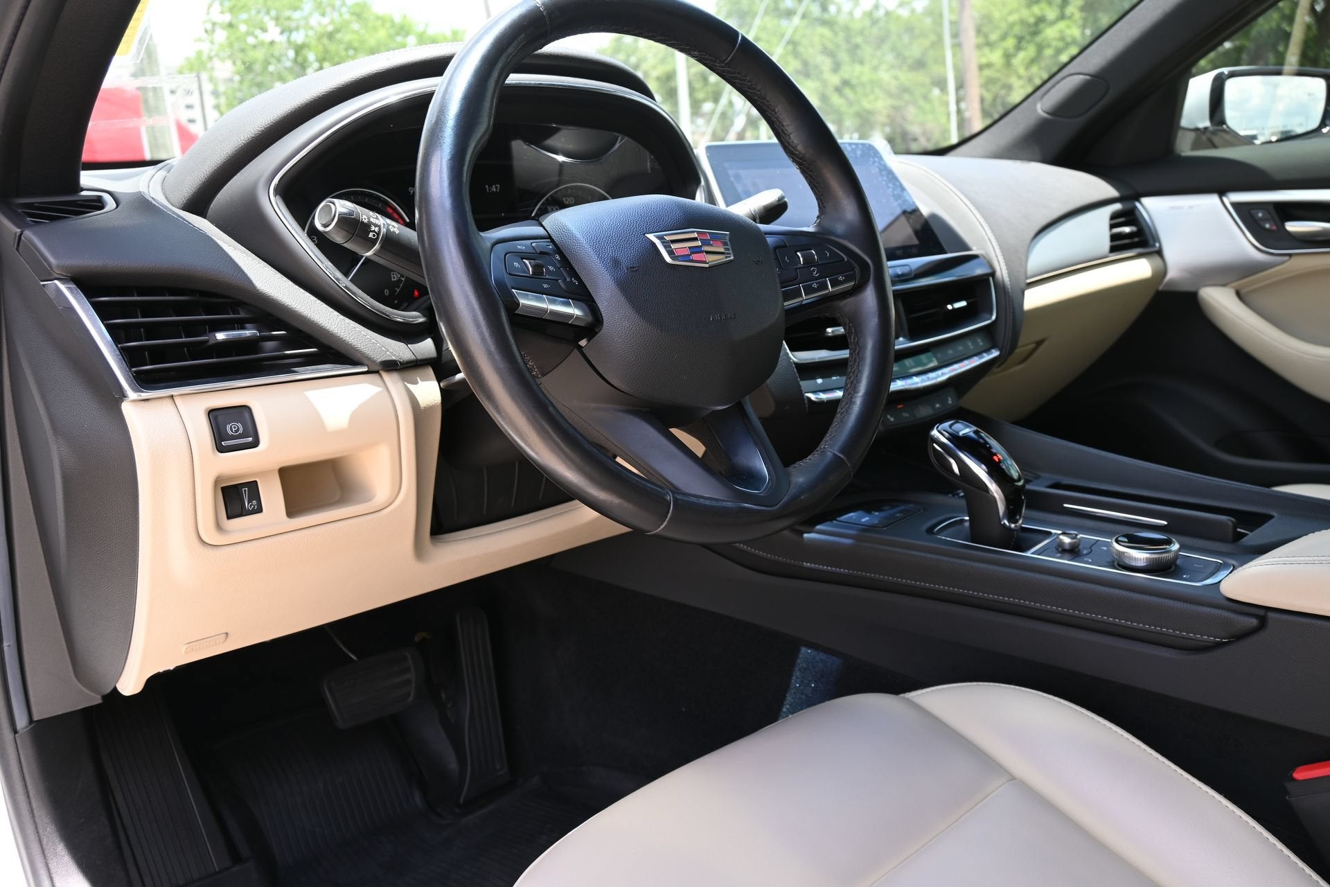 2023 Cadillac CT5 Luxury