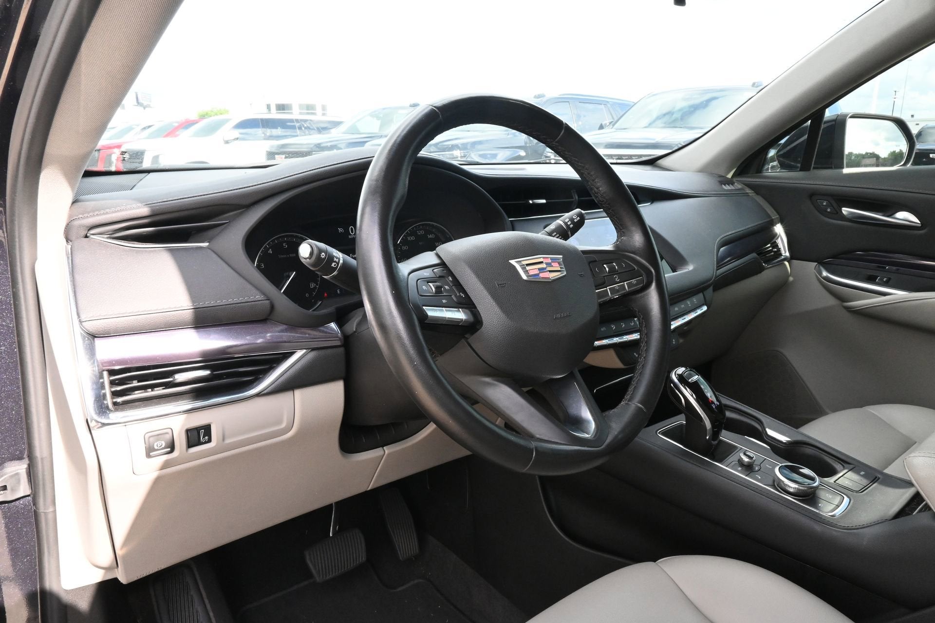 2023 Cadillac XT4 Luxury