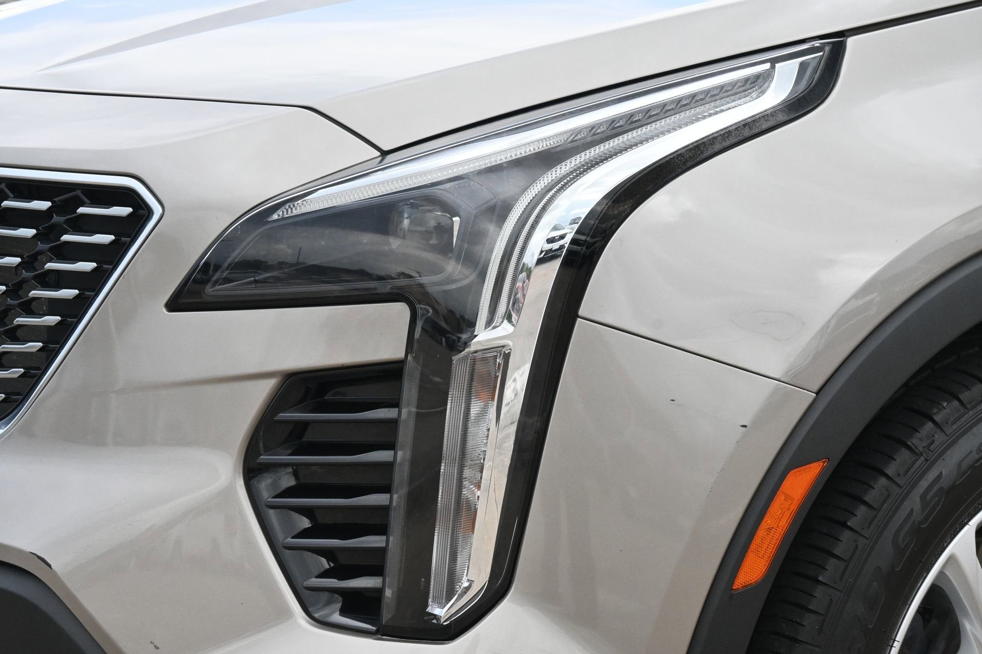 2023 Cadillac XT4 Luxury