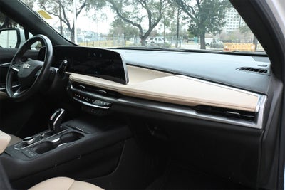 2024 Cadillac XT4 Luxury