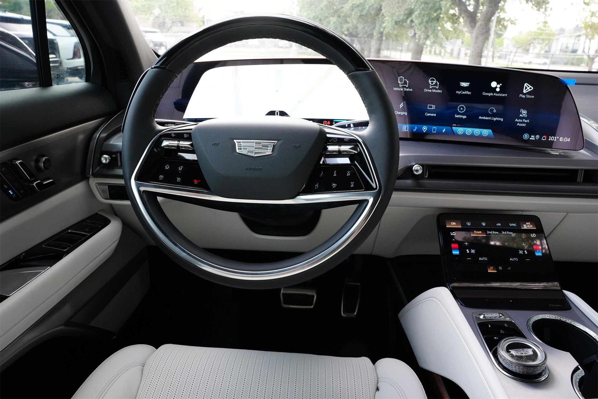 2026 Cadillac VISTIQ Luxury