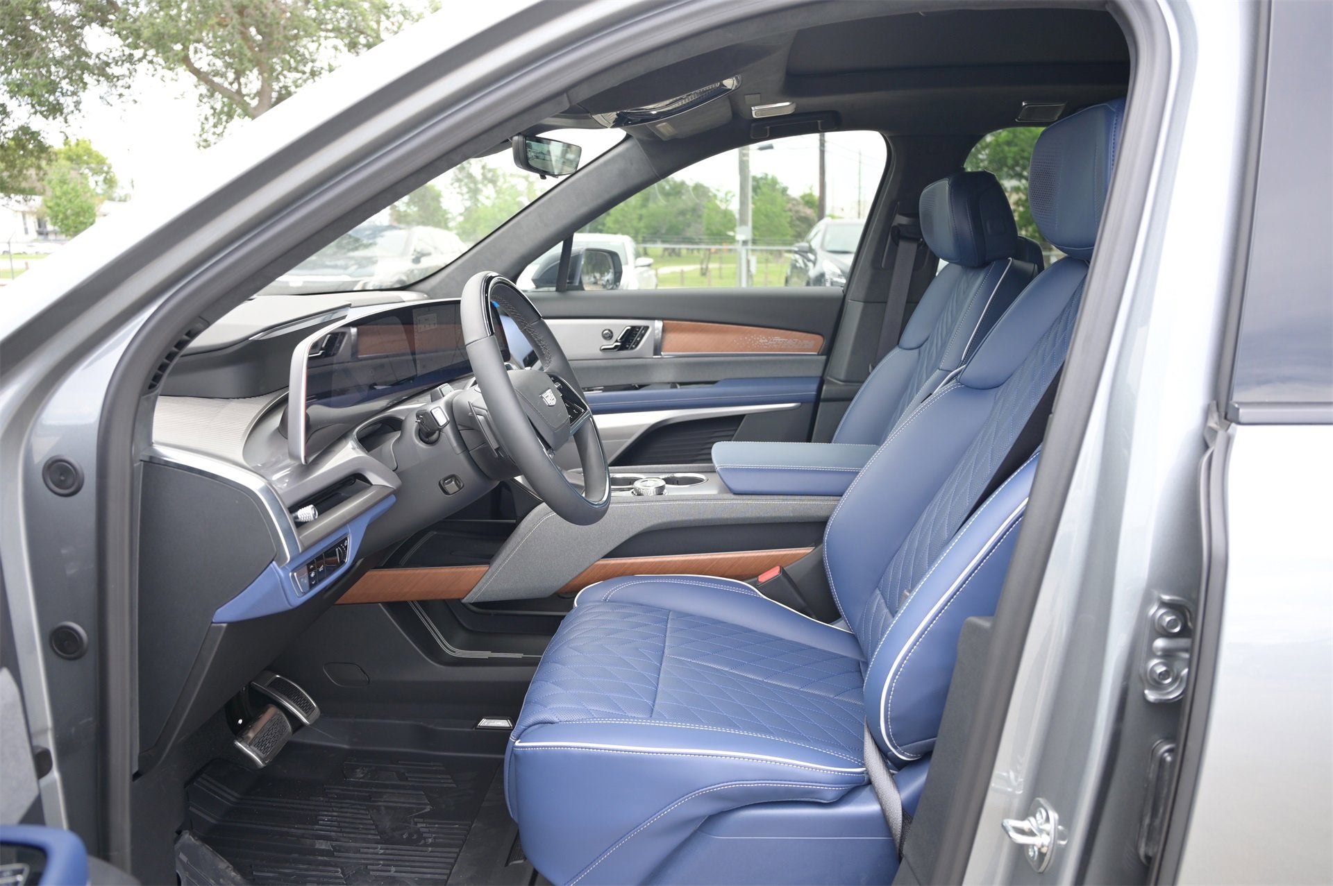 2026 Cadillac VISTIQ Premium Luxury