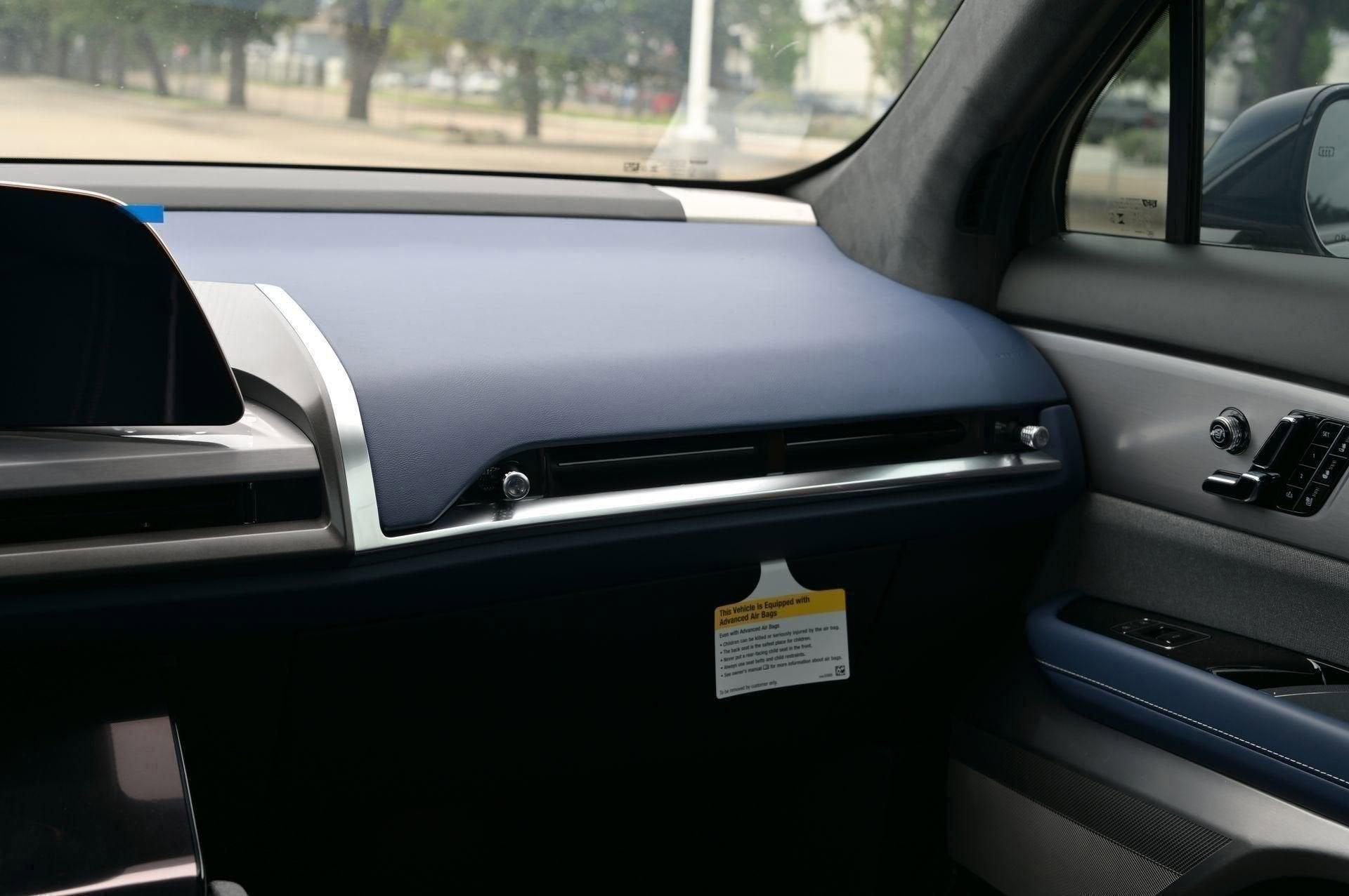 2026 Cadillac VISTIQ Premium Luxury