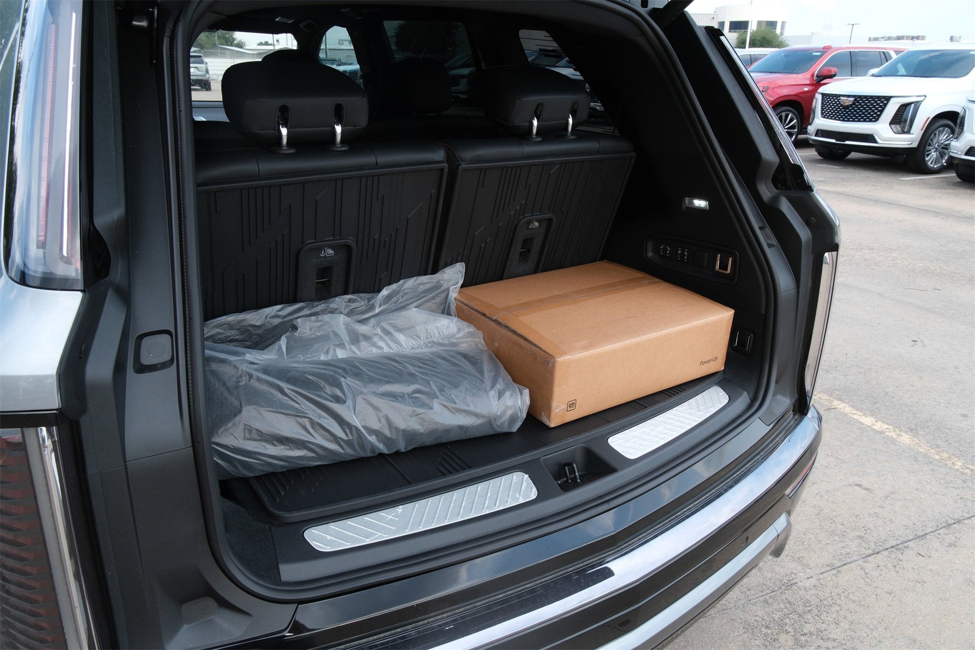 2026 Cadillac VISTIQ Sport