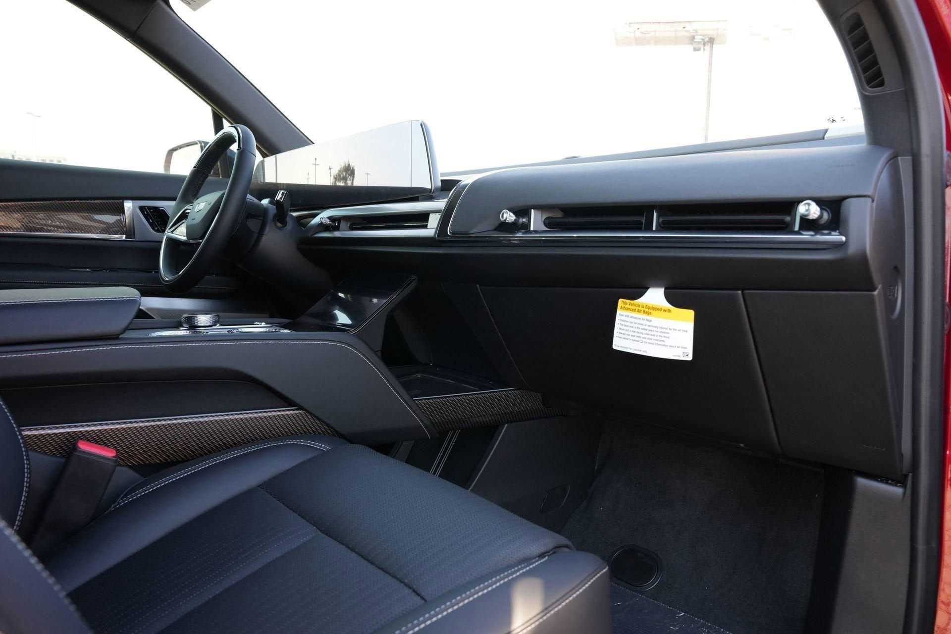 2026 Cadillac VISTIQ Sport