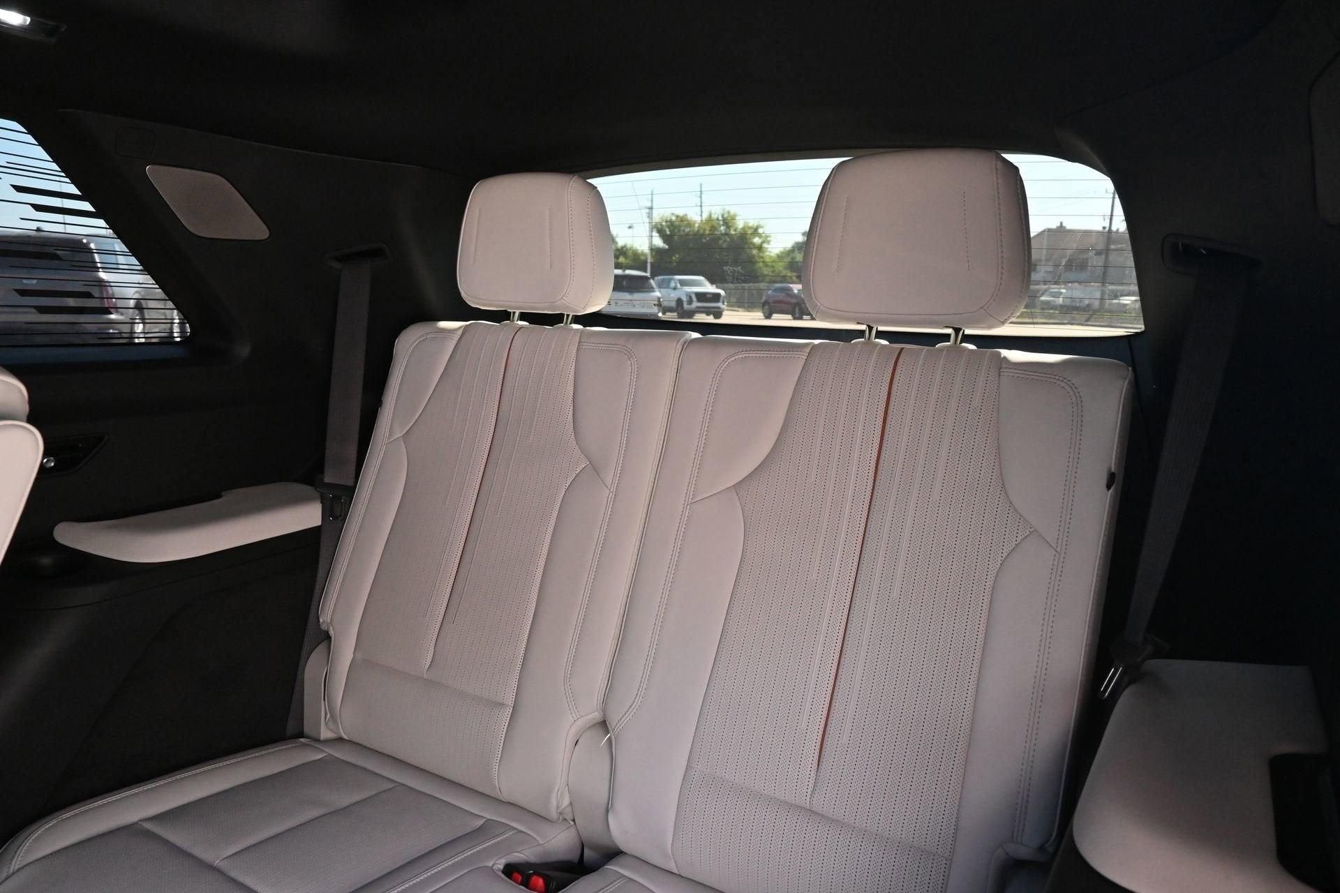 2026 Cadillac VISTIQ Sport