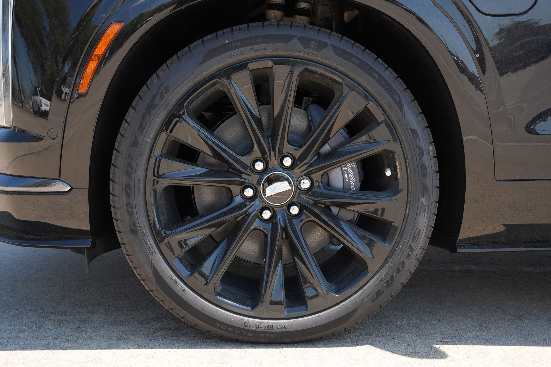 2026 Cadillac VISTIQ Platinum