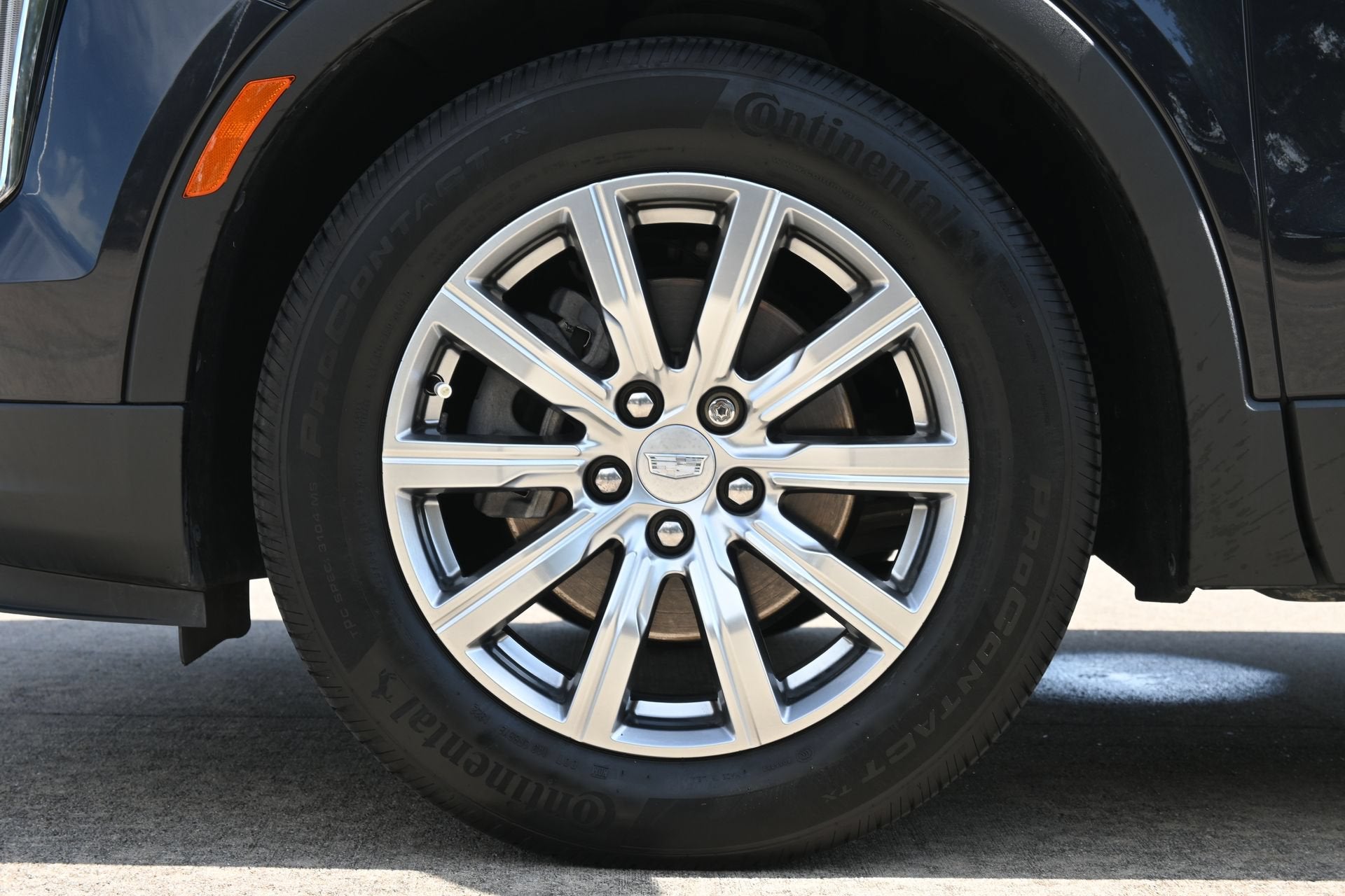 2022 Cadillac XT4 Premium Luxury