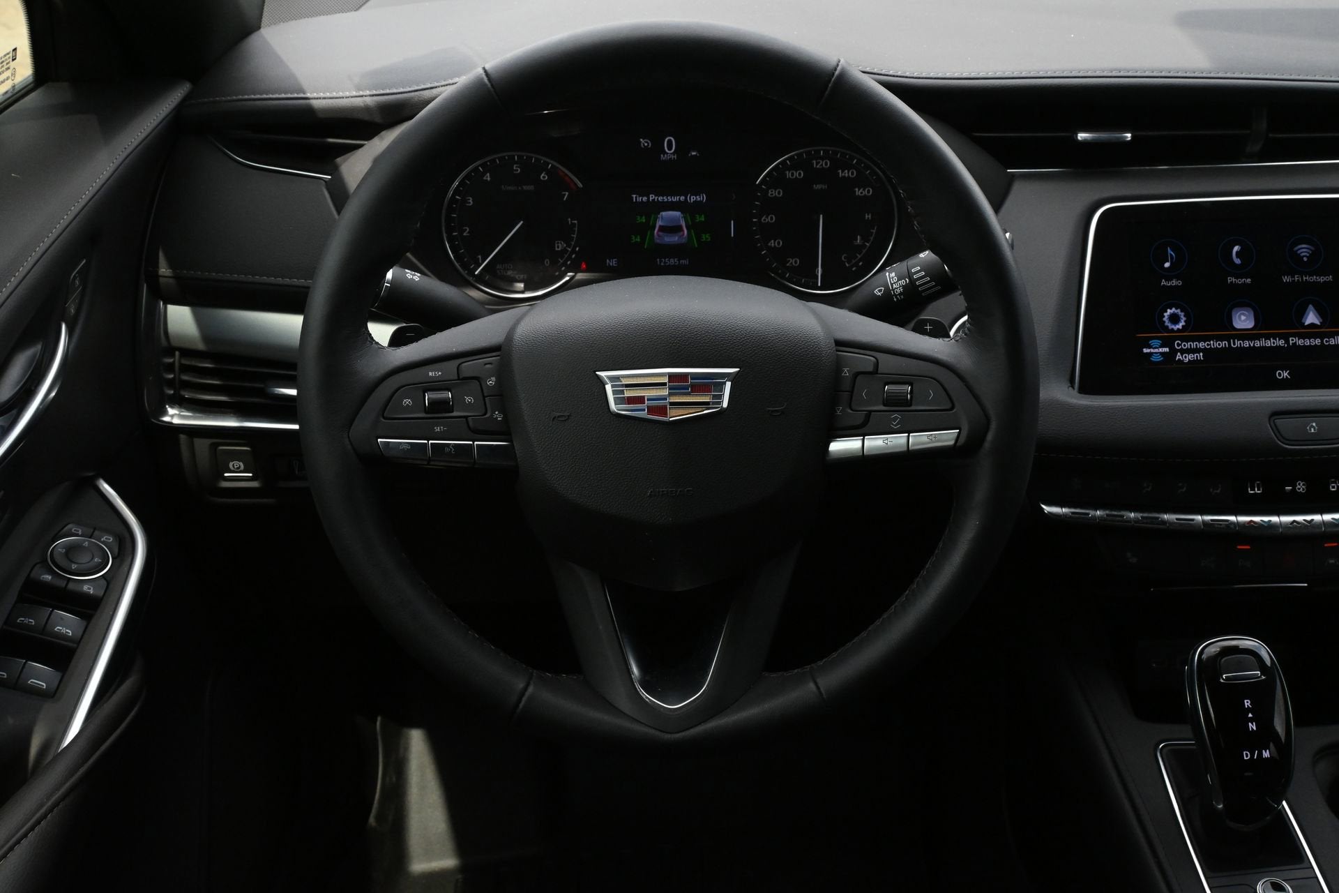 2022 Cadillac XT4 Premium Luxury