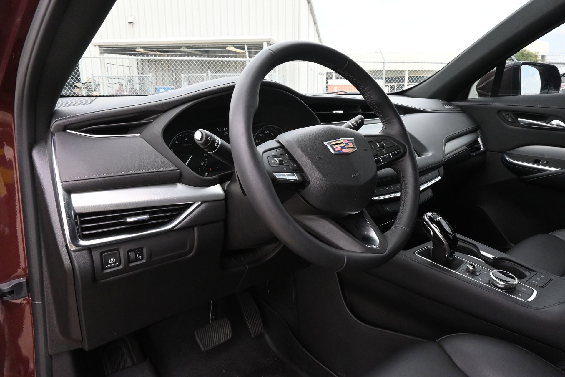 2022 Cadillac XT4 Premium Luxury