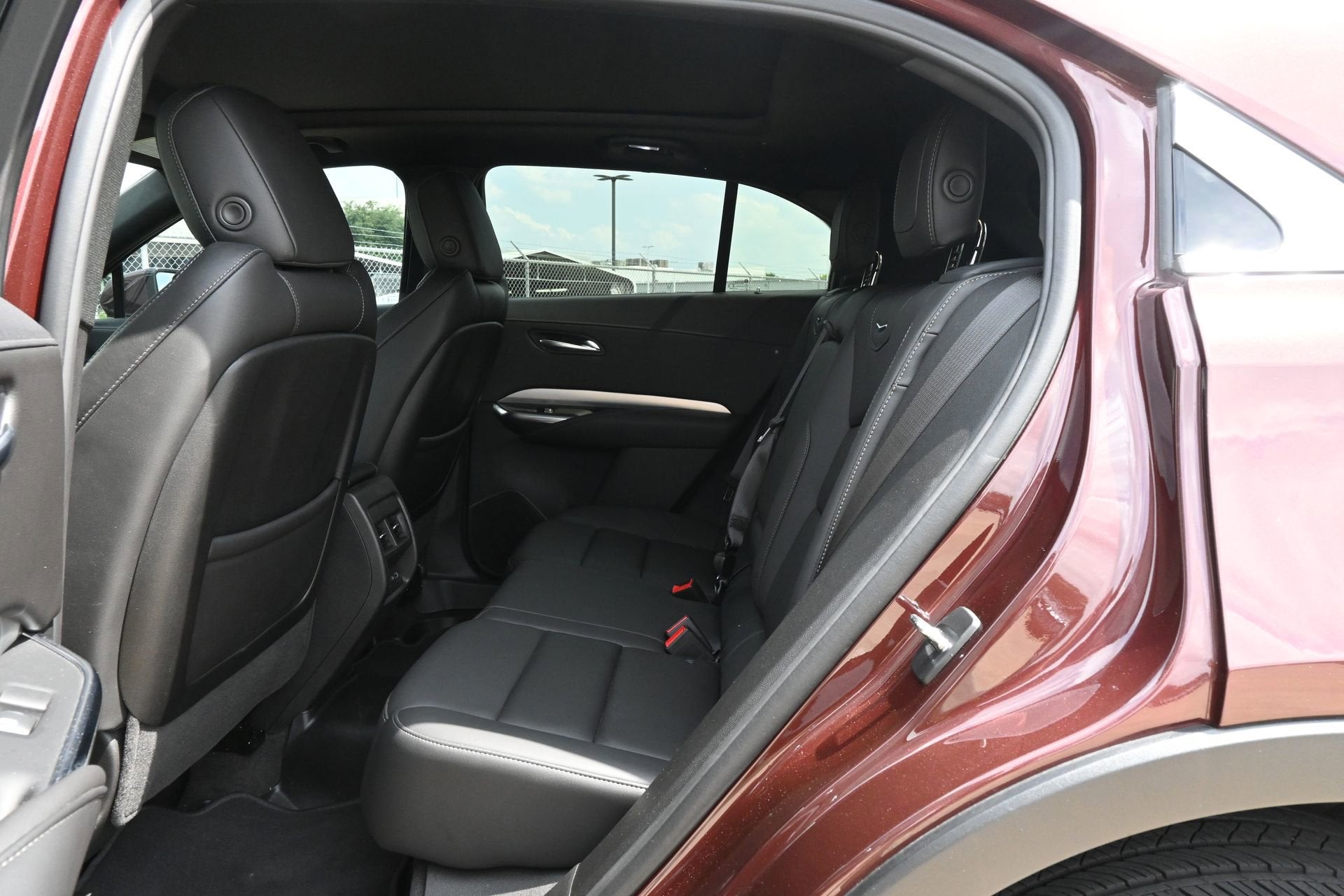 2022 Cadillac XT4 Premium Luxury
