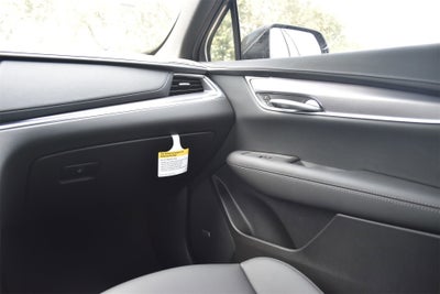 2025 Cadillac XT5 Luxury