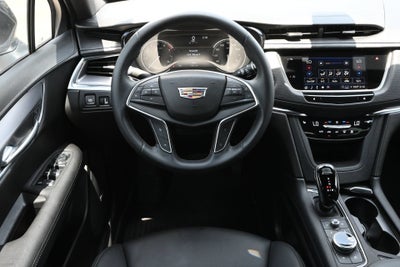 2025 Cadillac XT5 Luxury