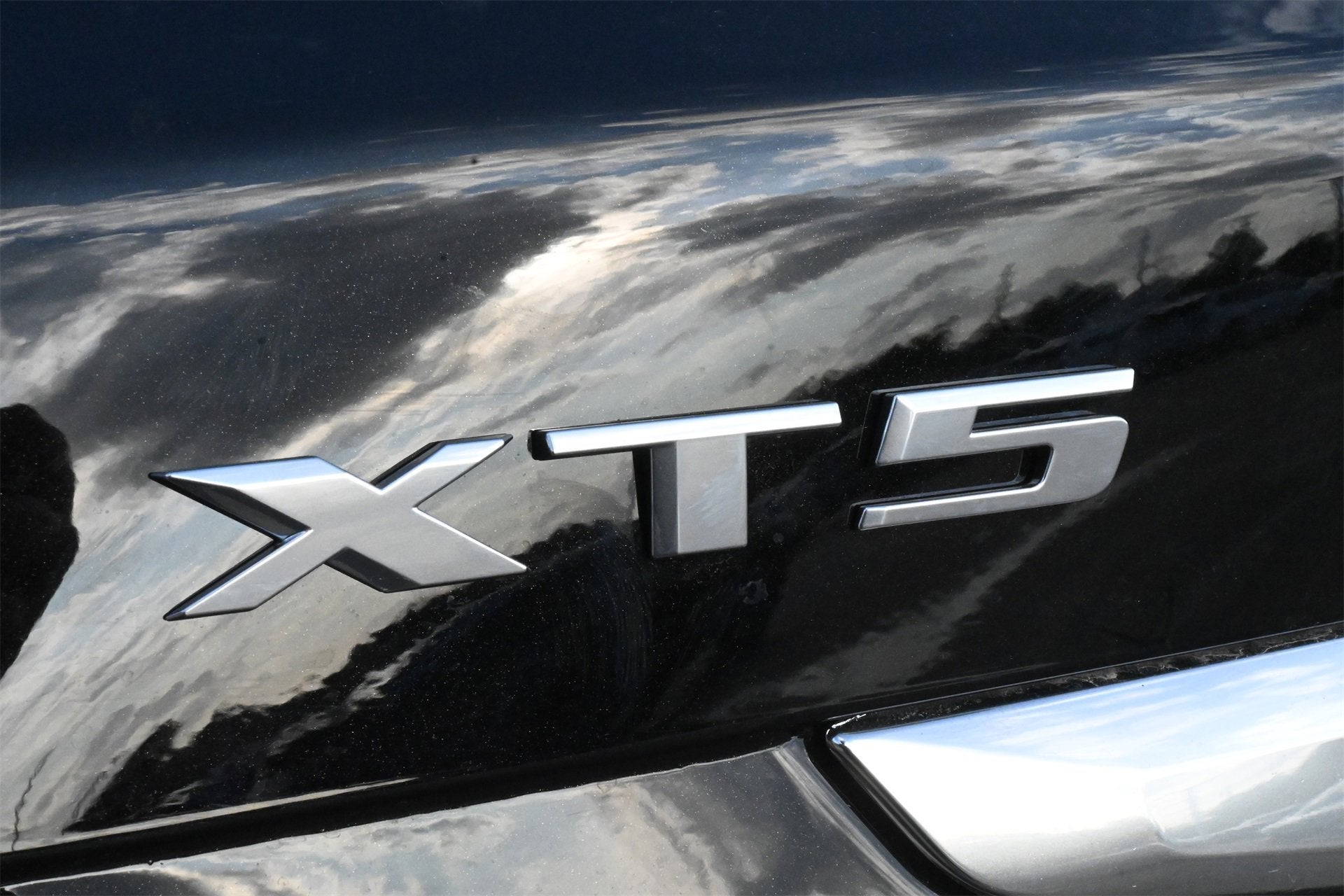 2026 Cadillac XT5 Luxury