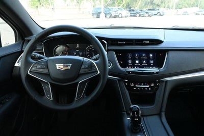2026 Cadillac XT5 Luxury