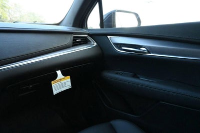 2026 Cadillac XT5 Luxury