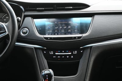 2025 Cadillac XT5 Luxury
