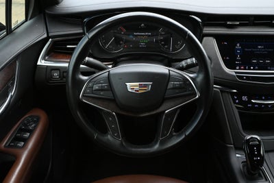 2022 Cadillac XT5 FWD Premium Luxury