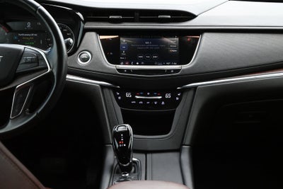 2022 Cadillac XT5 FWD Premium Luxury