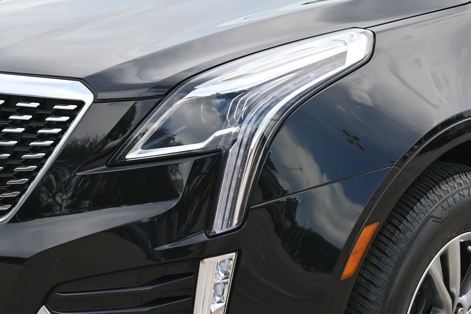 2022 Cadillac XT5 FWD Premium Luxury