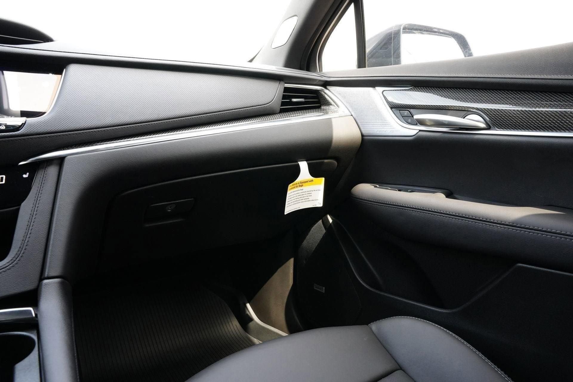 2025 Cadillac XT5 Sport