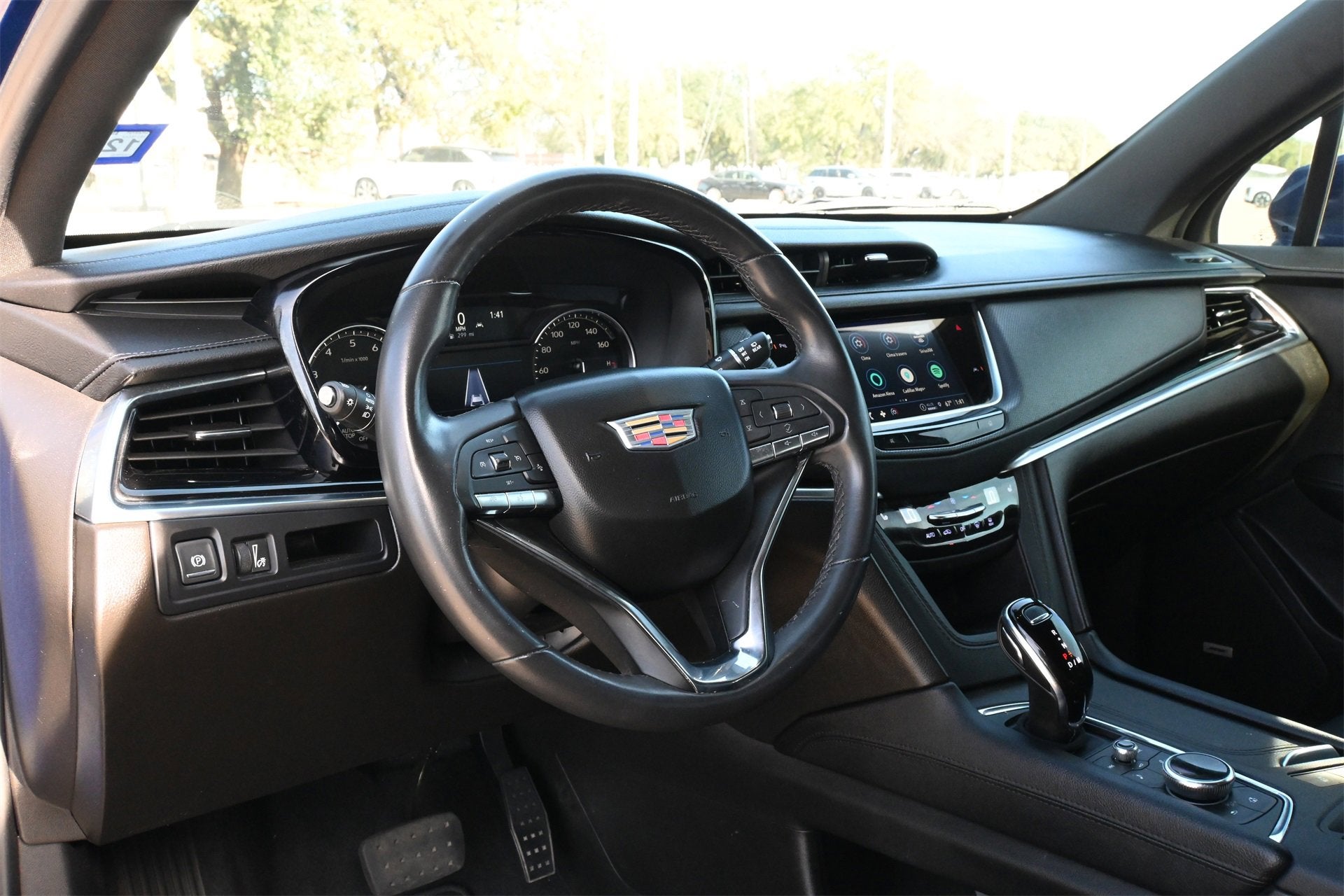 2023 Cadillac XT6 Luxury