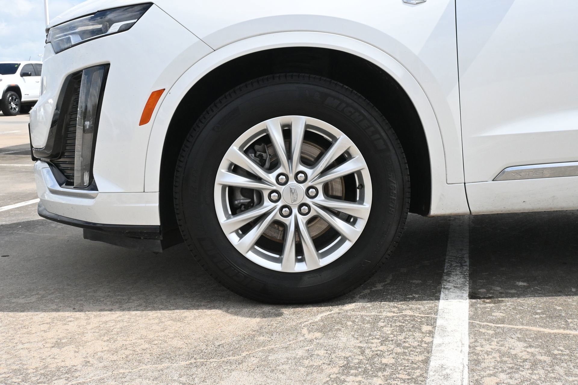 2023 Cadillac XT6 Luxury