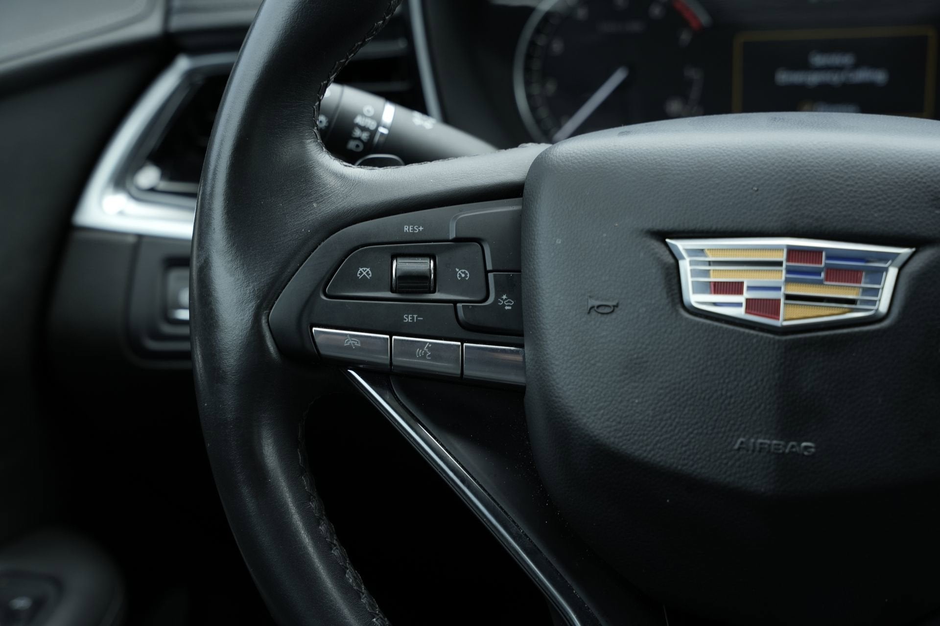 2024 Cadillac XT6 Luxury