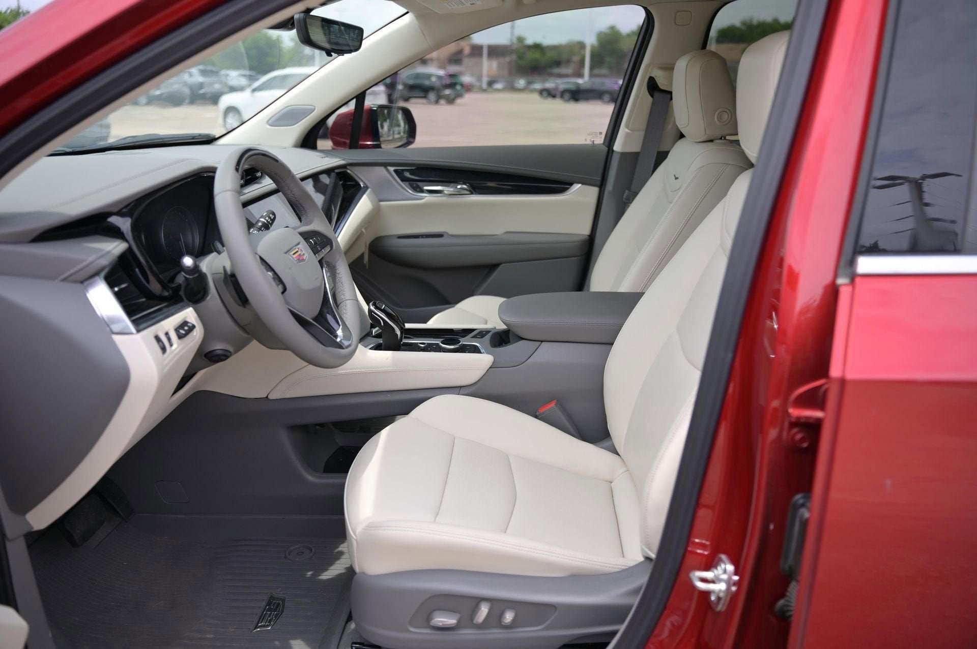 2025 Cadillac XT6 Premium Luxury