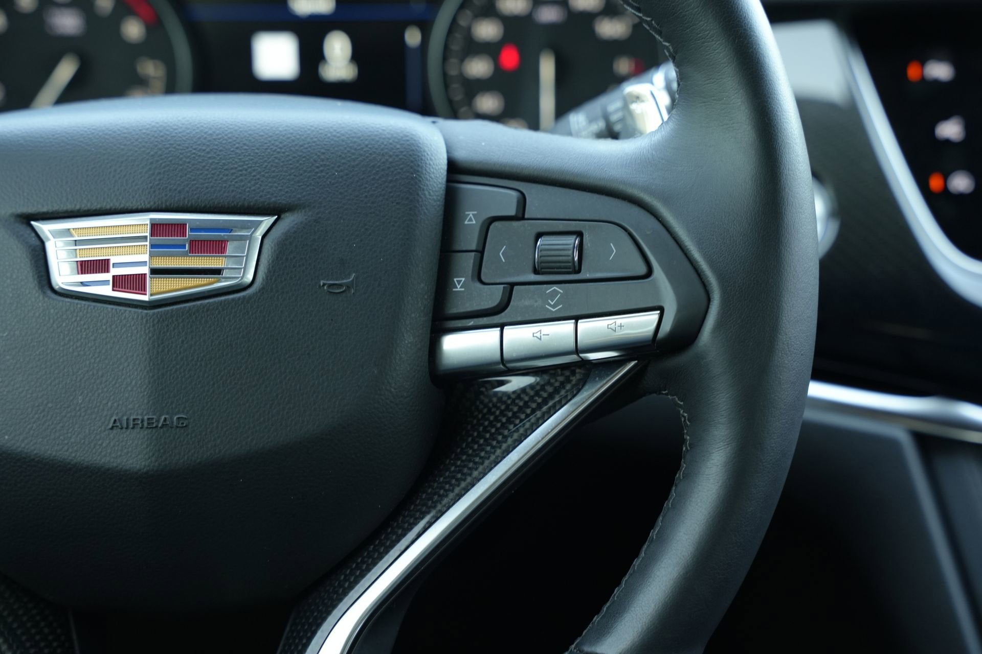 2025 Cadillac XT6 Sport